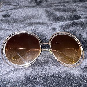 chloe oversized sunglasses 😎 gold frame
